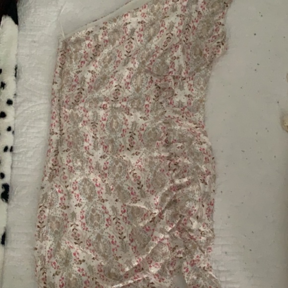 THESE THREE BOUTIQUE DRESS - Picture 3 of 3